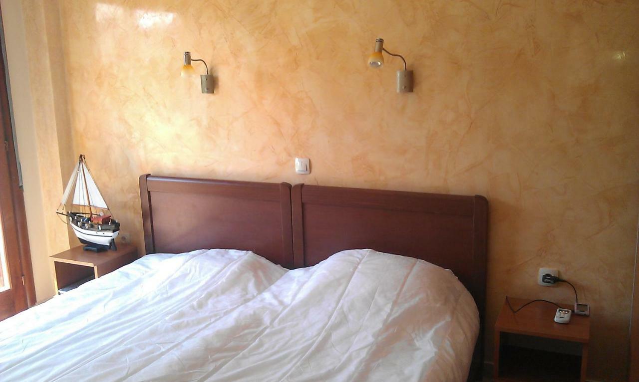 Apartment 60M From Sea! Nea Kallikrateia Dış mekan fotoğraf